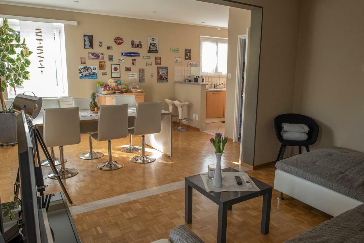 Locarno, Casa Pioda - Nahe Zentrum, Mit Balkon Und Parkplatz Buitenkant foto